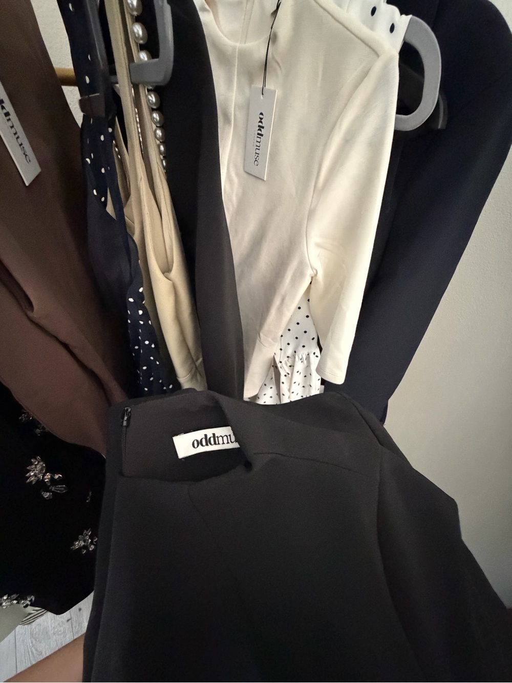 Odd Muse dress - Picture 4 of 5